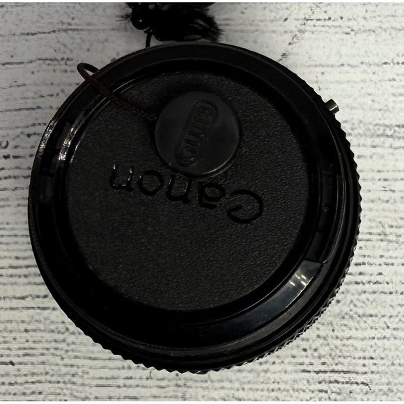 Canon FD 50mm F1.4 S.S.C. Lens with Original Box and Warranty Card Made in Japan - Picture 13 of 13